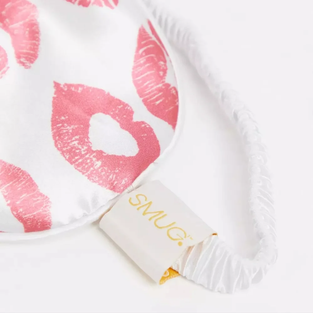 SMUG | Kiss Kiss Satin Sleep Mask - Picture 4 of 8